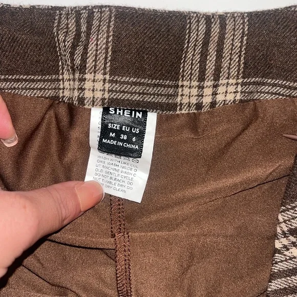 SHEIN Brown Plaid Mini Skirt - Picture 3 of 8